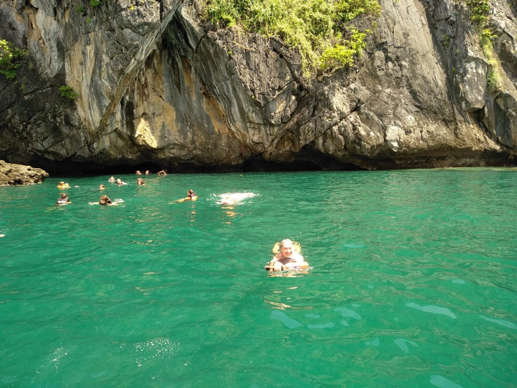 Smaragd barlang bejárata